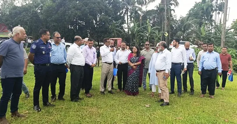 জায়গা পরিদর্শনে স্বাস্থ্য বিভাগের কর্মকর্তারা